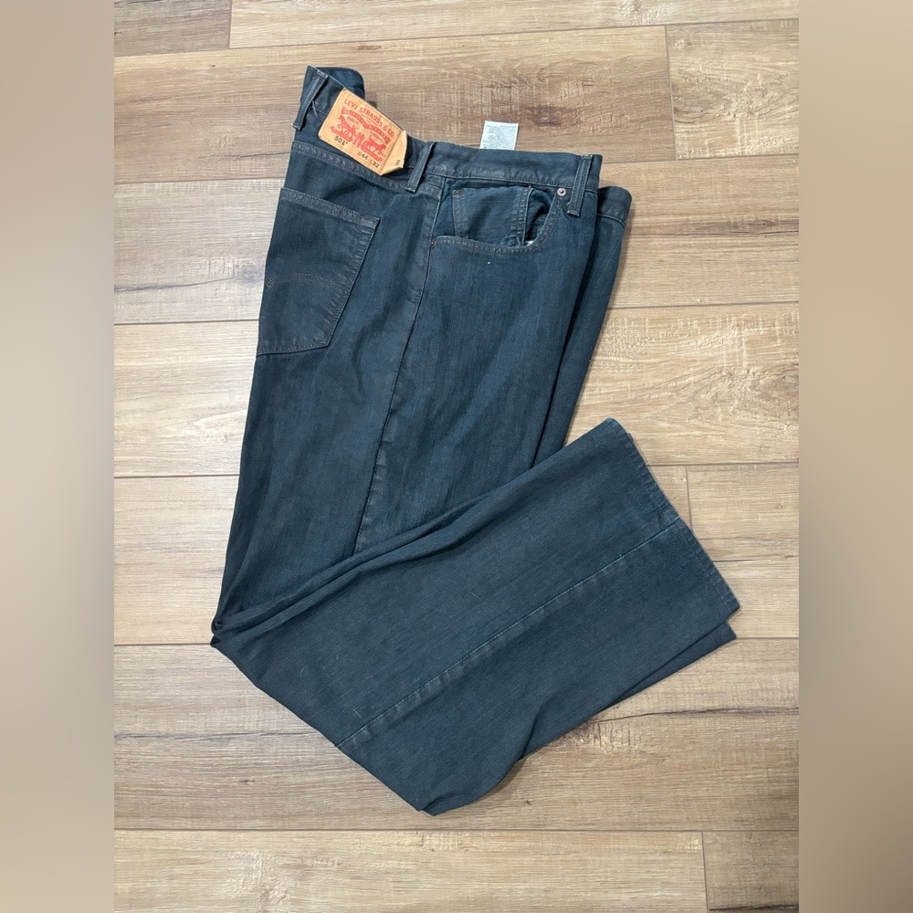 Levi’s 501 dark wash w44 L32